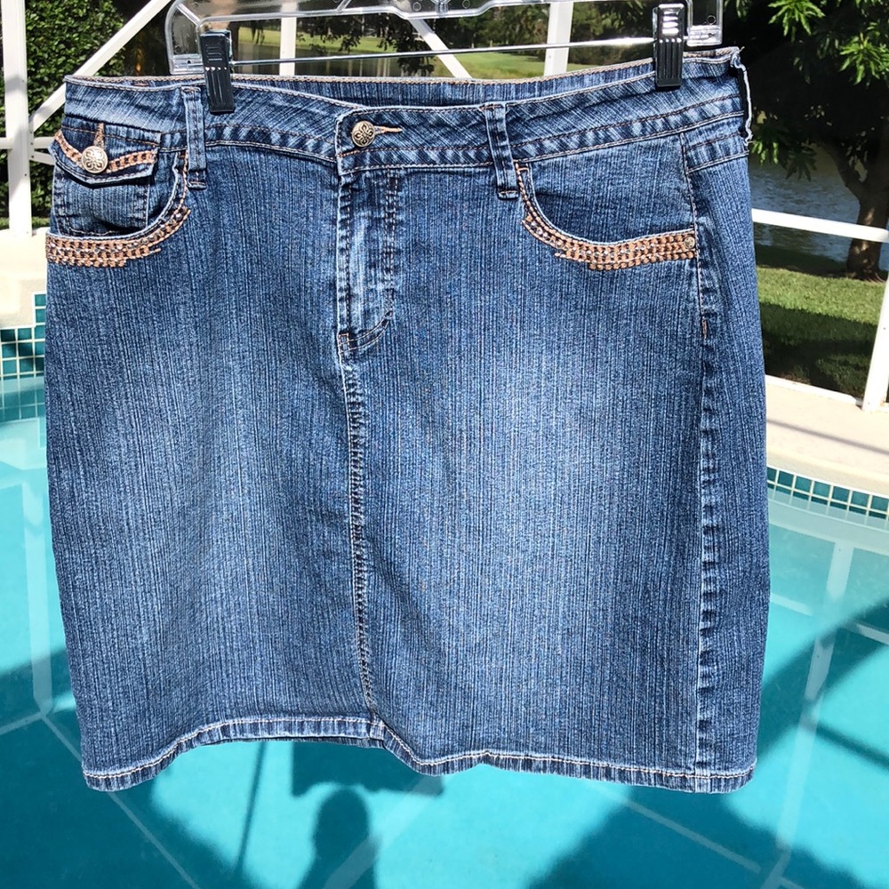 womens Denim skirt size 12- with Bling